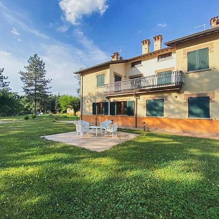 Villa Tadina Gualdo Tadino Exterior foto